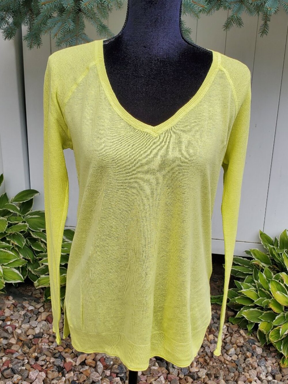 GAP Lightweight Sweater